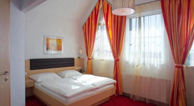 Номер Business Hotel Restaurant Wallner I contactless check-in
