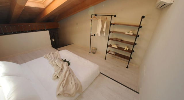 Apartment 2 Schlafzimmer mit Balkon und mit Blick auf den Innenhof Bene39