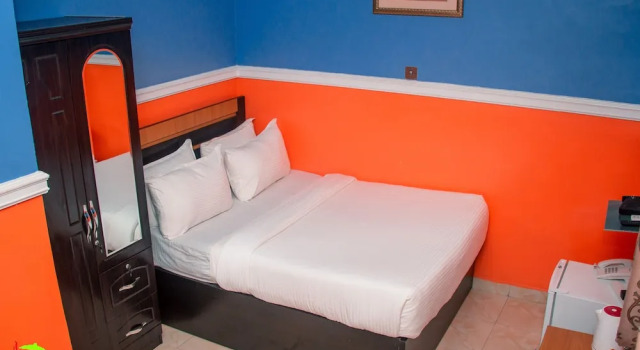 Sweet Savor Hotels And Suites Annex, Book Hotel Egbe 