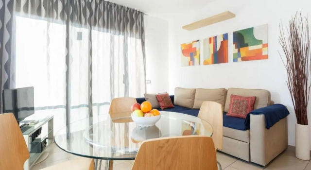 Апартаменты с 2 комнатами Mar Bella Beach Apartments