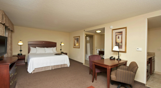 Hampton Inn & Suites Bloomington-Normal, Book Hotel Bloomington Illinois