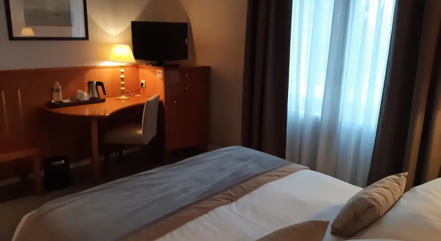 Двухместный номер Classic Hôtel & Restaurant Le Relais dAumale