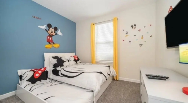 Sleeps 17 - Luxury 6bdhome With Pool Storey Lake