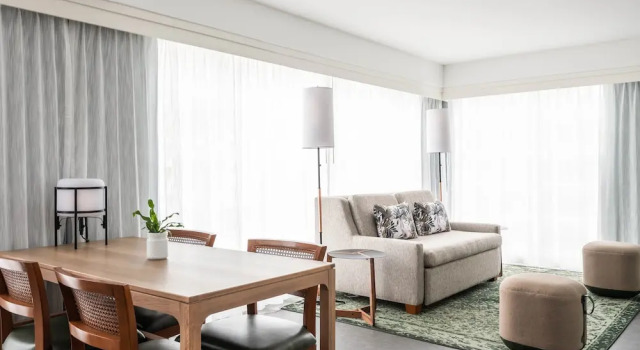Люкс Hotel Indigo Saint Louis Central West End by IHG