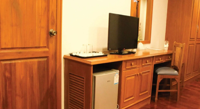 Natural Wellness Resort & SPA Chiang Mai, Забронировать Курортный отель Отели Сансай с парковкой, Парковка