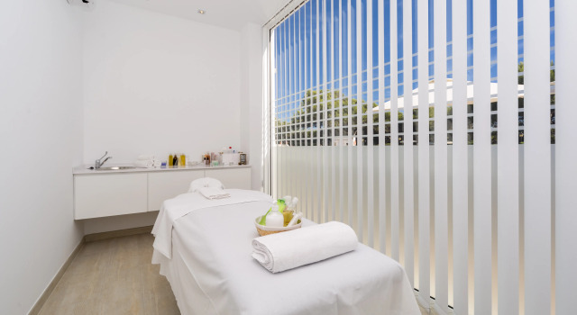 Hotel Lord Nelson, Boek Hotel Santo Tomas Beach Balearen