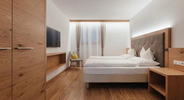 Апартаменты Hotel La Fradora - Dolomites Hotel