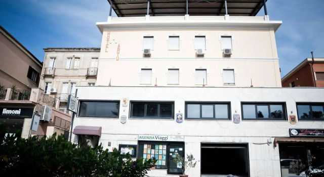 Artu, Book Hotel Hoteller i Costa Verde med parkering, Parkering