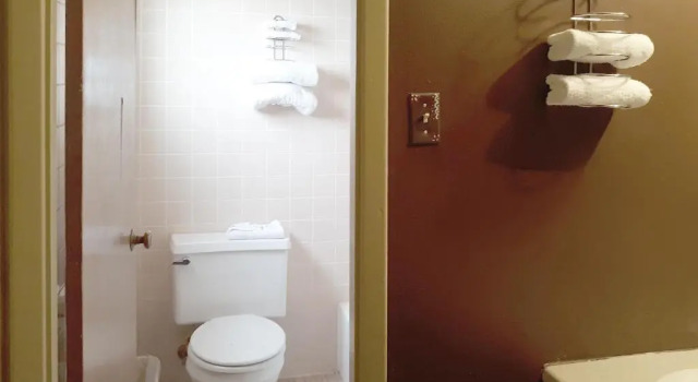 Четырёхместный номер Standard OYO Hotel Kings at Clovis