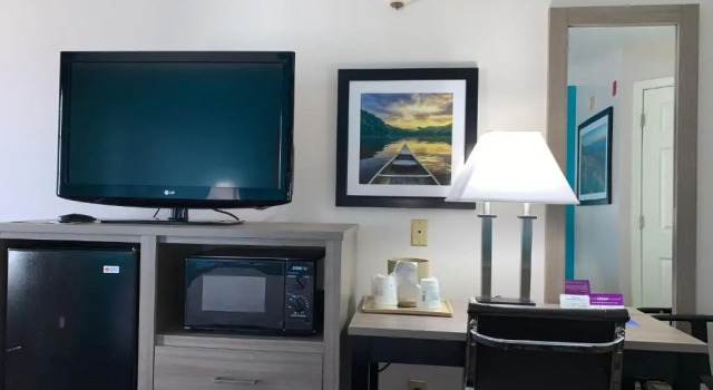 Номер Deluxe Baymont by Wyndham Eden