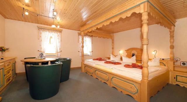 Трёхместный номер Standard Naturhotel Gasthof Bärenfels
