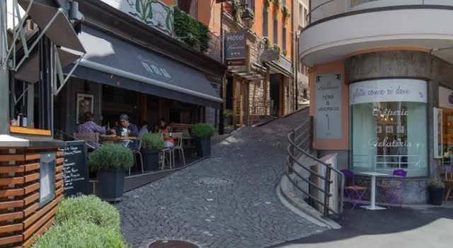 La Rouvenaz, Забронировать Отель Монтрё Lavaux, рядом с Казино в Монтрё