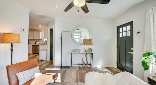 < 3 Mi to Dtwn: Modern Cottage in Greenville!, Rezerwuj Dom wakacyjny Domki letniskowe w Tennessee, Domek