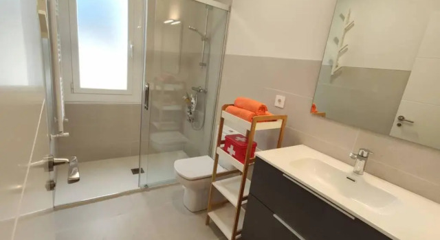 Апартаменты Acogedor, céntrico y amplio apartamento! Pamplona Inn 1