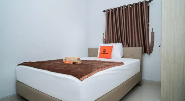 Двухместный номер Standard KoolKost near Pasar Baru