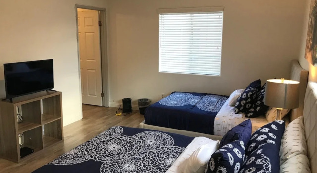 Downtown La Center Bedrooms, Забронировать Отель Отели Лос-Анджелеса 3 звезды, 3*