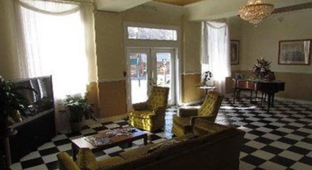 MacArthur Inn, Boek Hotel Jefferson National Forest 