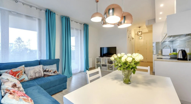 Bursztynowa Apartments, Varaa Huoneisto  