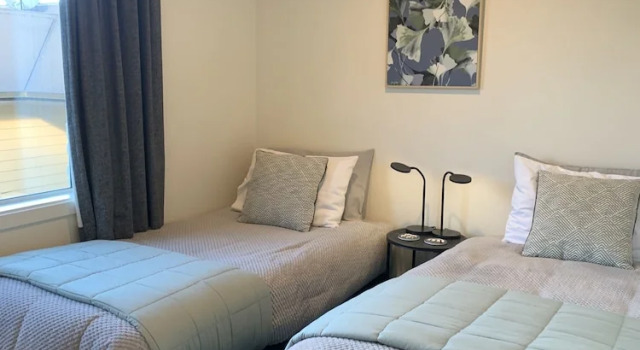 Семейные апартаменты с 2 комнатами с балконом и с видом на сад March Apartments
