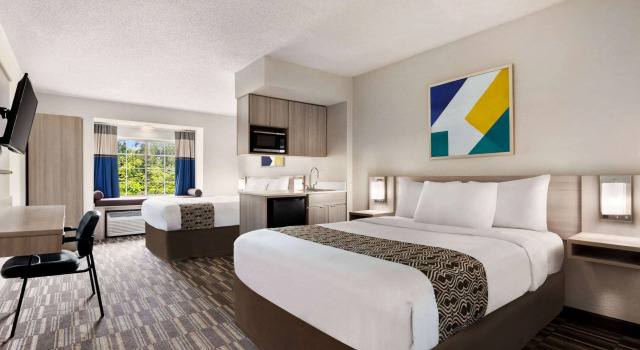 Microtel Inn & Suites by Wyndham Florence/Cincinnati Airport