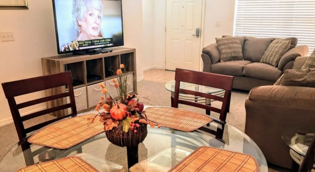 3 Bedrooms Townhome at The Villas at Seven Dwarfs ma by RedAwning, Rezerwuj Dom wakacyjny Kissimmee Kissimmee