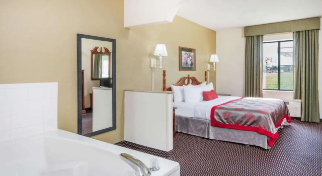 Люкс Ramada by Wyndham Columbia