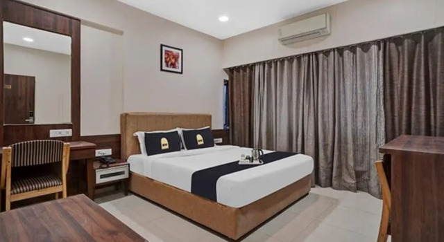 Номер Deluxe Fabhotel Prime Raajpath