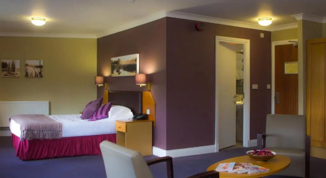 Люкс с видом на сад The Essex Golf & Country Club Hotel