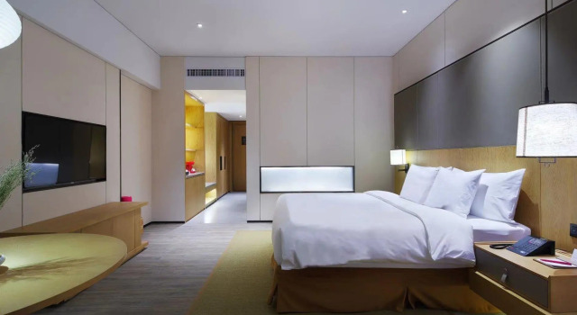 Двухместный номер Standard Crowne Plaza Nanchang Wanli by IHG