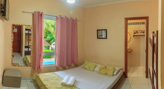 Четырёхместный номер Standard Guarujá Hostel