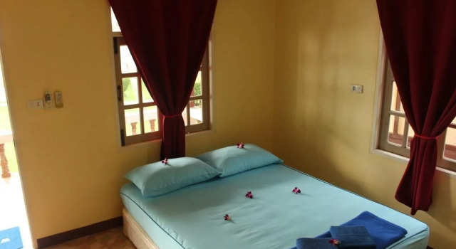 Sun Beach Bungalows resort, Забронировать Курортный отель Курортные отели Хаад-Рин, рядом с Причал Хаад Рин, Курортный отель