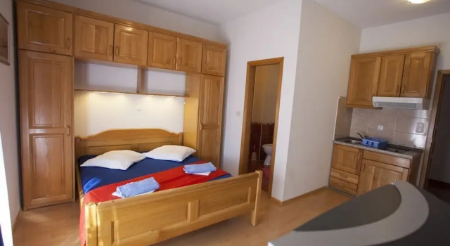 Студия Apartment Almera N3