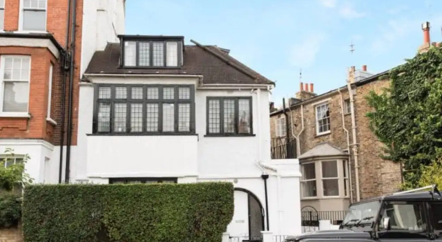 3 Bedroom House in Hampstead Village Sleeps 6, Забронировать Отель Отели Англии 3 звезды, 3*