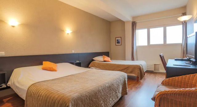 Семейный номер Standard Hôtel l'Ermitage