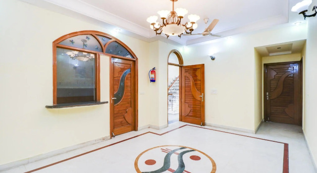 OYO 75765 Ashirwad Residency, Забронировать Отель Отели Индирапурам 3 звезды, 3*