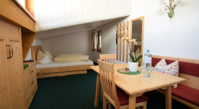 Двухместный номер Economy Hotel Hubertus