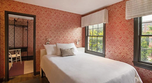 The Poppy Georgetown Guesthouse and Gardens, Забронировать Отель Northwest Вашингтон, рядом с Market 5 Gallery