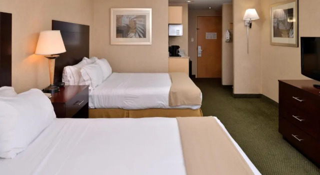 Четырёхместный номер Standard Holiday Inn Express & Suites - Ocean City by IHG
