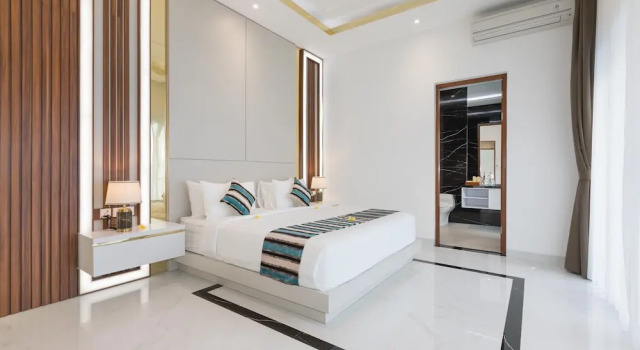 Семейная вилла с 4 комнатами с видом на город Villa Louis Seminyak by Nagisa Bali