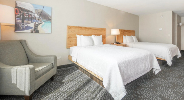 Четырёхместный номер Standard Holiday Inn Resort South Padre Island - Beach Front by IHG