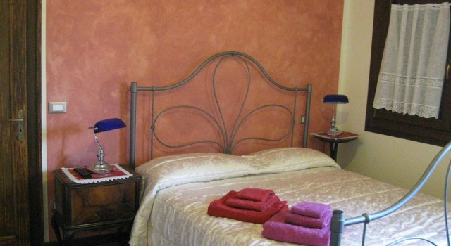 AGRITURISMO Barone Rosso, Book Bed and Breakfast Hotels in Treviso with Parking, Parking