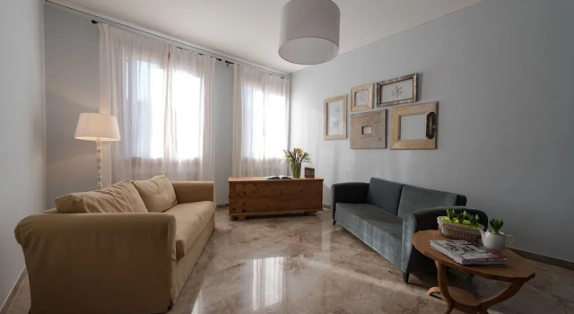Lodi 32, Prenota Hotel Hotel a Veneto con parcheggio, Parcheggio