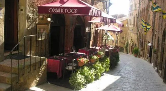 Minzoni 24