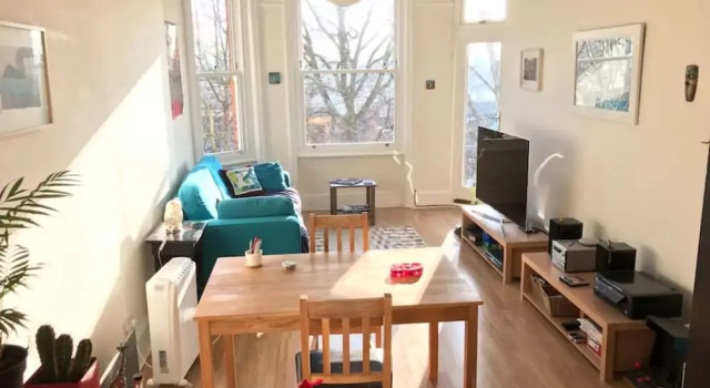 1 Bedroom Apartment With Beautiful Views in Hampstead, Забронировать Апартаменты/квартира Лондон Большой Лондон, рядом с Кентиш Таун