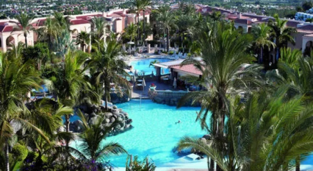 Четырёхместный люкс с 2 комнатами Palm Oasis Maspalomas