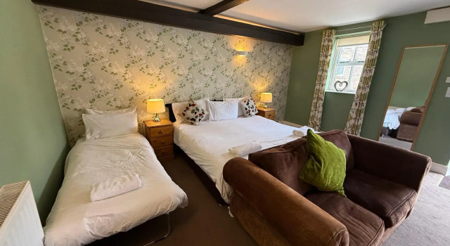 Charles Cotton Hotel, Rezervați Hotel Hartington Derbyshire