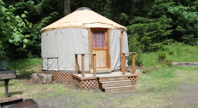Тент Mount Hood Village Yurt 1