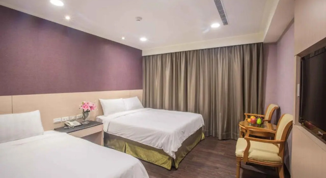 Трёхместный номер Standard KKS Hotel