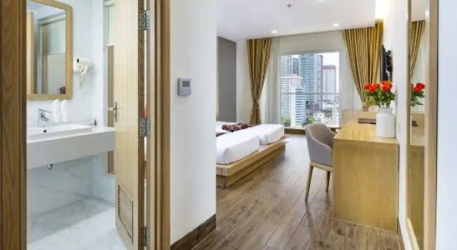 Номер Deluxe с балконом и с видом на город Gibson Hotel Nha Trang