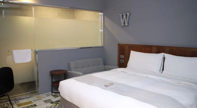 Slow Wow Hot Spring Hotel